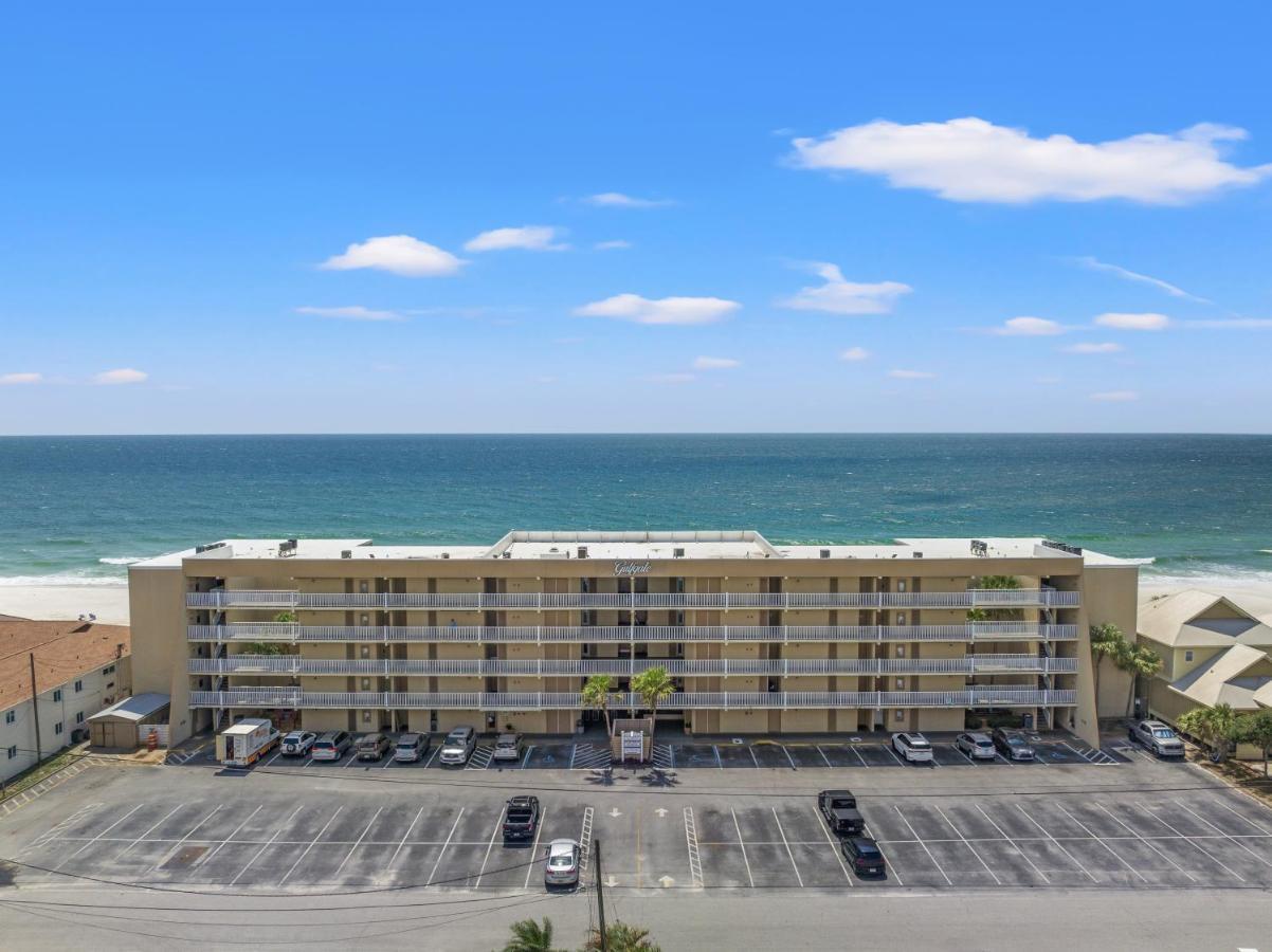 Gulfgate B307 - Red Wave